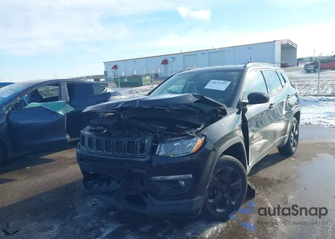2020 Jeep Compass Latitude 4X4 z USA, uszkodzony, nr VIN 3C4NJDBB5LT255887